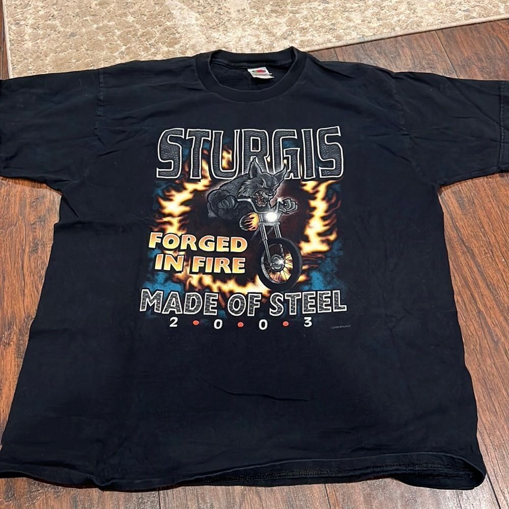 VTG Fruit of the loom size XL 2003 Sturgis Forged in fire , Woolf on motorcycle